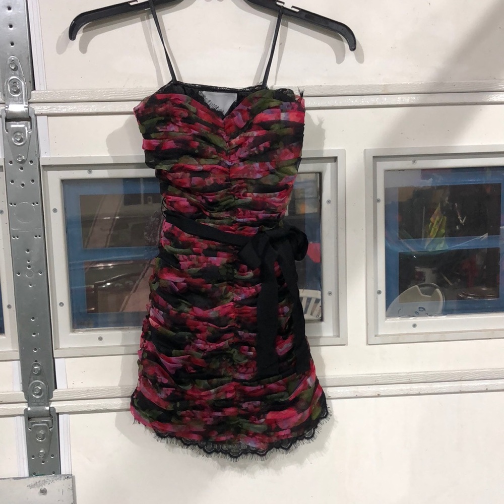 Pearl Georgina Chapman of Marchesa, strapless, floral, form fitting, lace,size 2